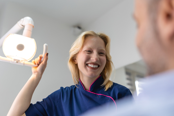 How A Dentist Treats A Loose Dental Filling